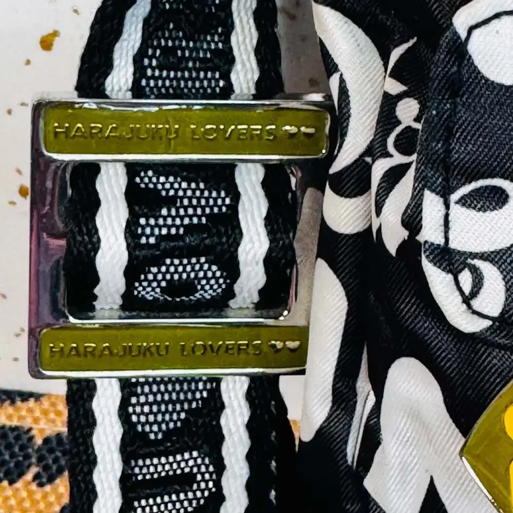 Vintage Harajuku Lovers Fatal Attraction To Cuteness Crossbody Messenger Bag - Picture 3 of 9